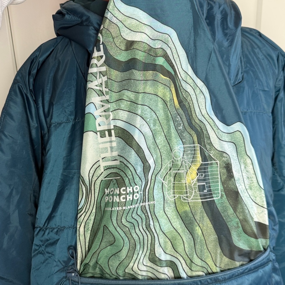 NWT Therm-A-Rest Honcho Poncho camping blanket poncho water resistant - Picture 13 of 14